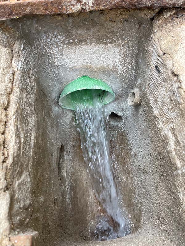 Remise en état d'un canalisation par chemisage : réhabilitation par résine de l'étanchéité de la tuyauterie Var Toulon 83